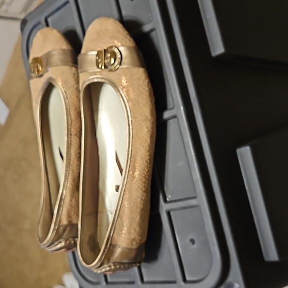 ANNE Klein Sport Bronze/Gold Flats Size 7.5 - Picture 2 of 4